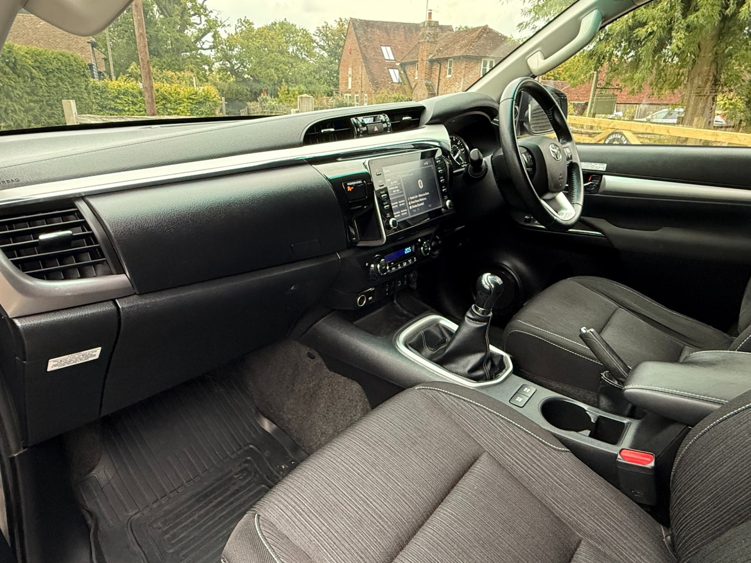 Used Toyota Hilux 2021 for sale - 76065577: Photo 7