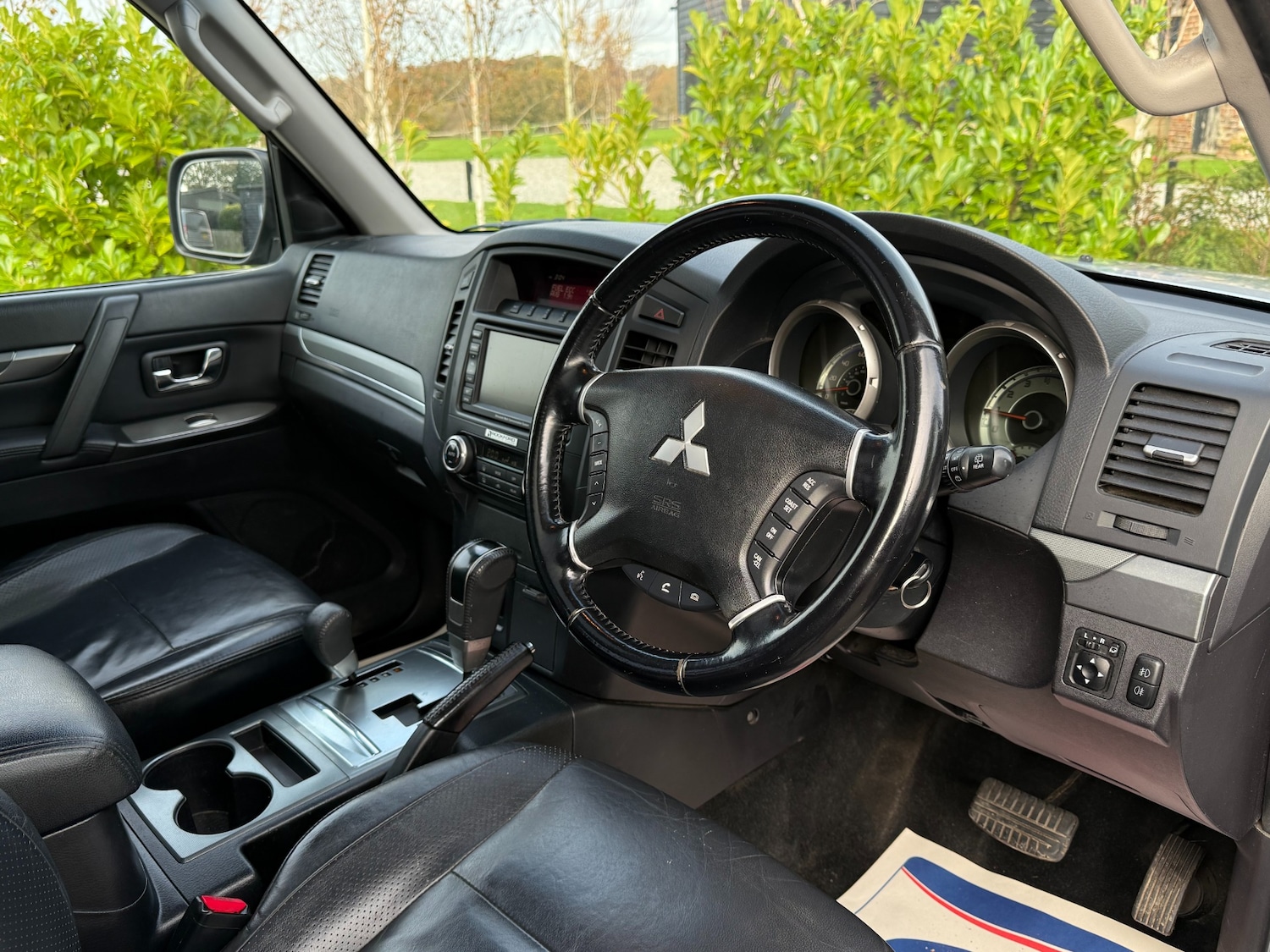 Used Mitsubishi Shogun 2011 for sale - 76466114: Photo 5