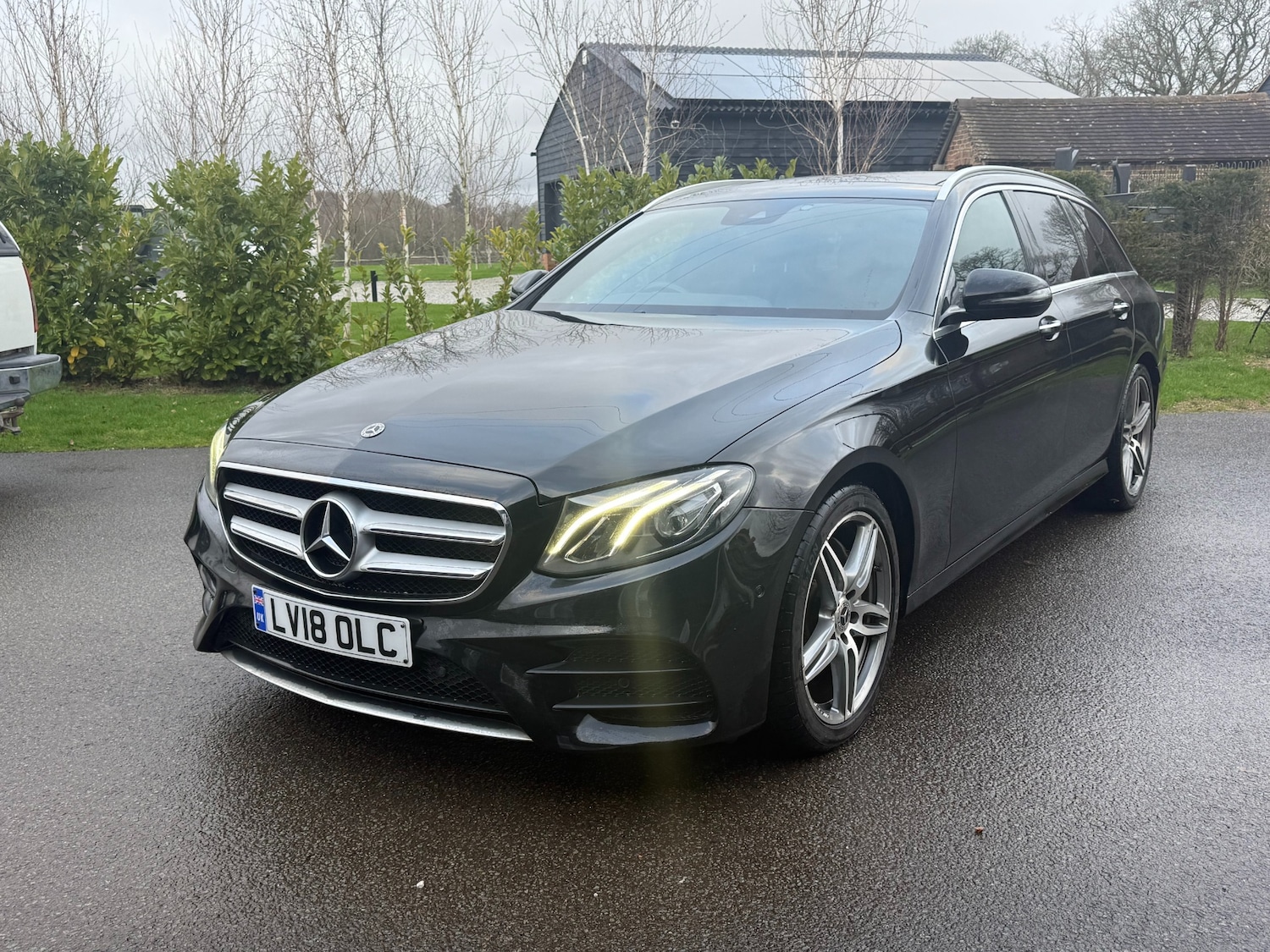 Used Mercedes-Benz E Class 2018 for sale - 76963456: Photo 4