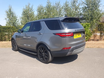 Used Land Rover Discovery 2017 for sale - 79528010: Photo