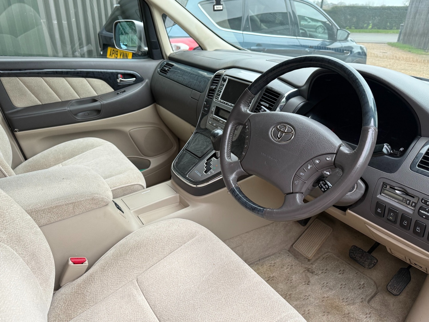 Used Toyota Alphard 2017 for sale - 77235580: Photo 7