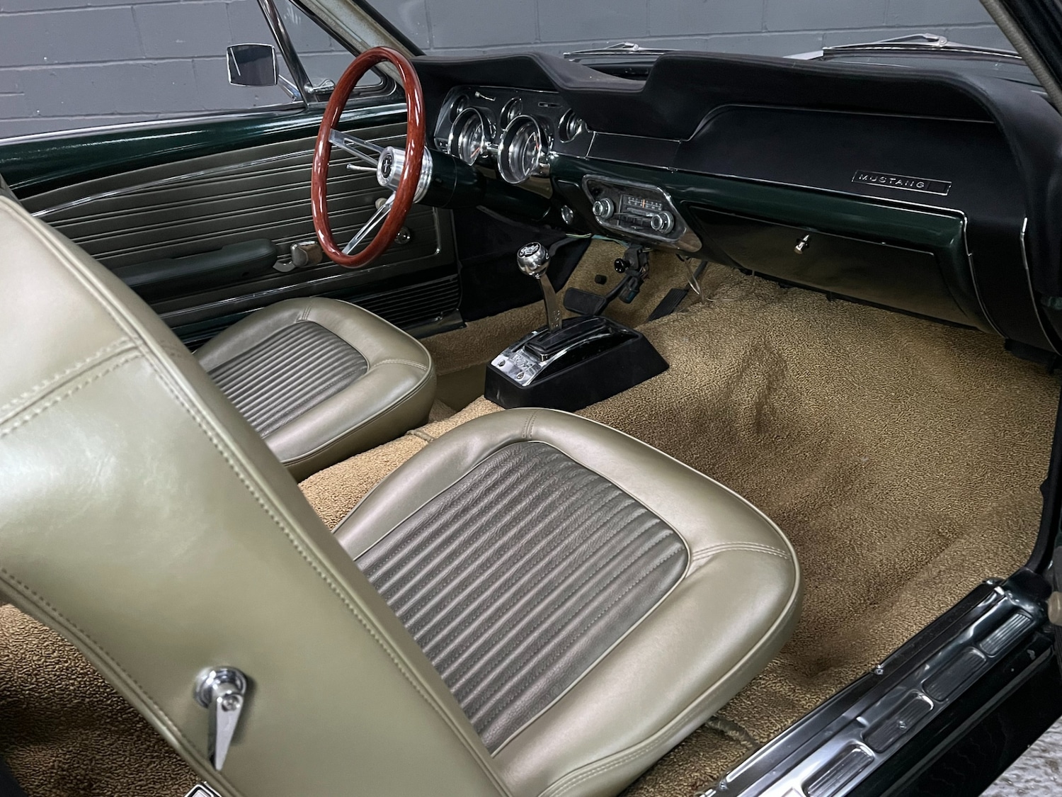 Used Ford Mustang 2018 for sale - 76940117: Photo 8