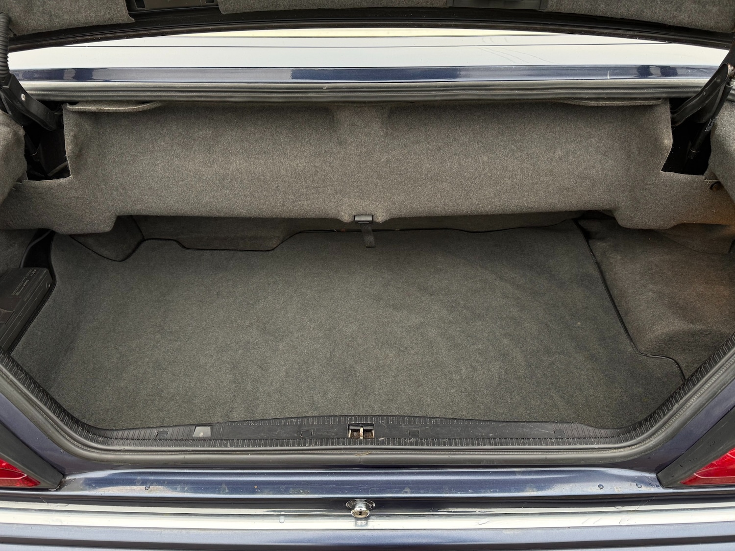 Used Mercedes-Benz E Class 1994 for sale - 77775106: Photo 13