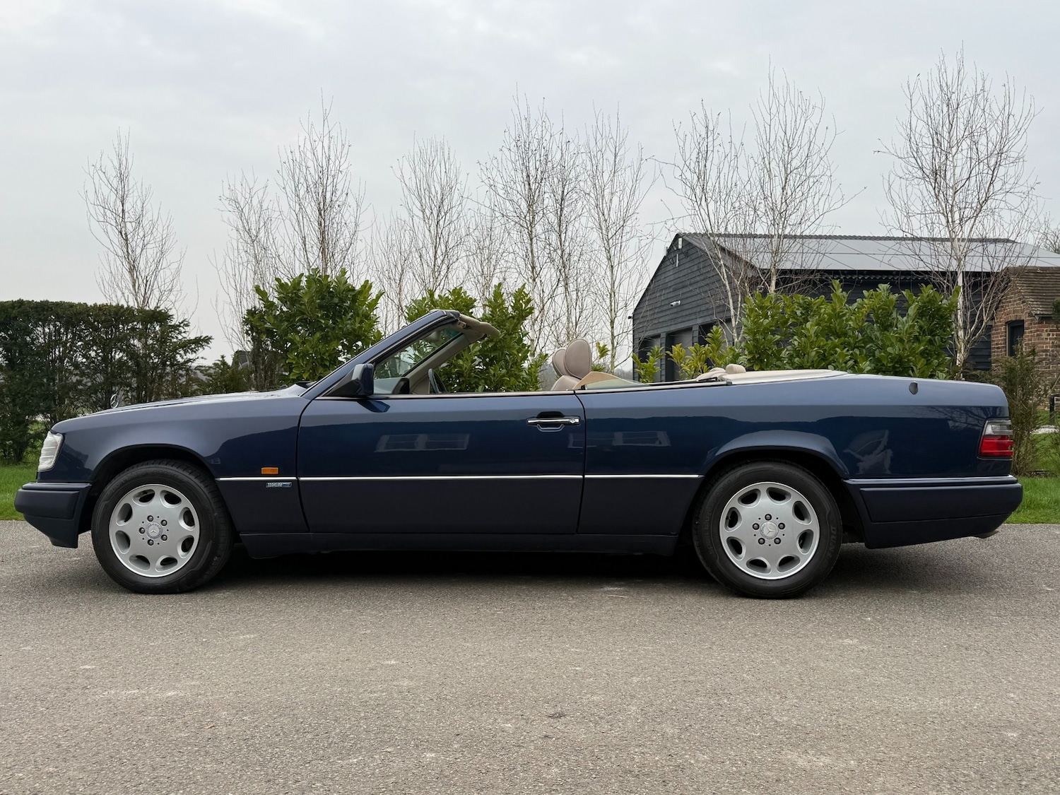 Used Mercedes-Benz E Class 1994 for sale - 77775106: Photo 15