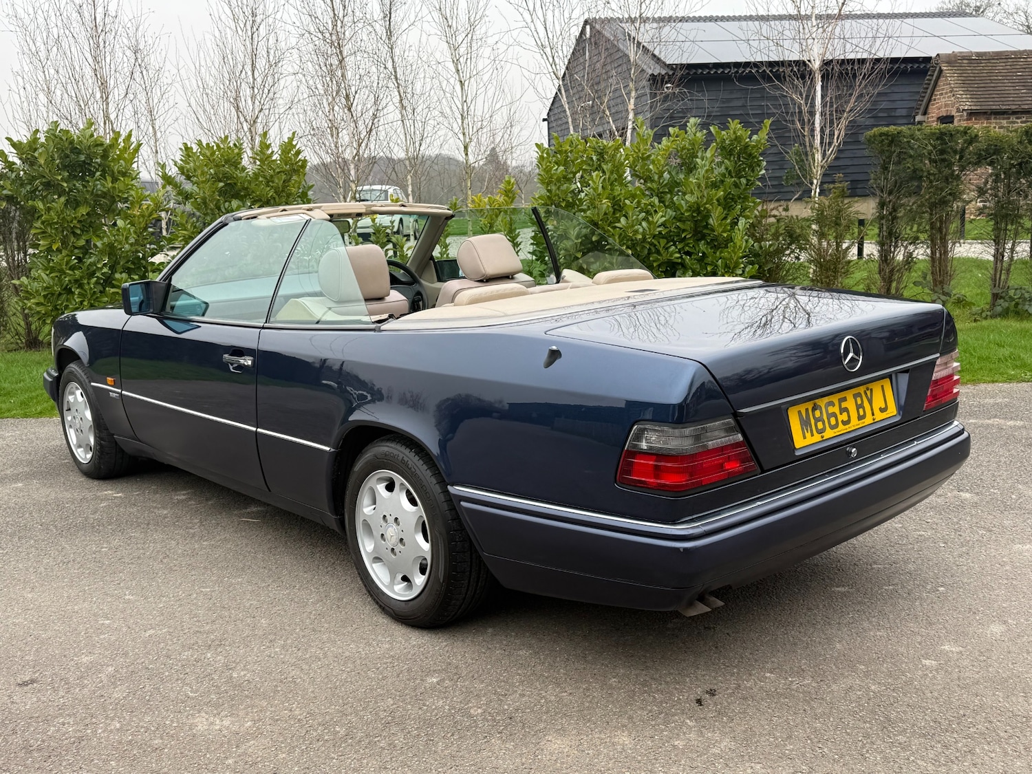 Used Mercedes-Benz E Class 1994 for sale - 77775106: Photo 3