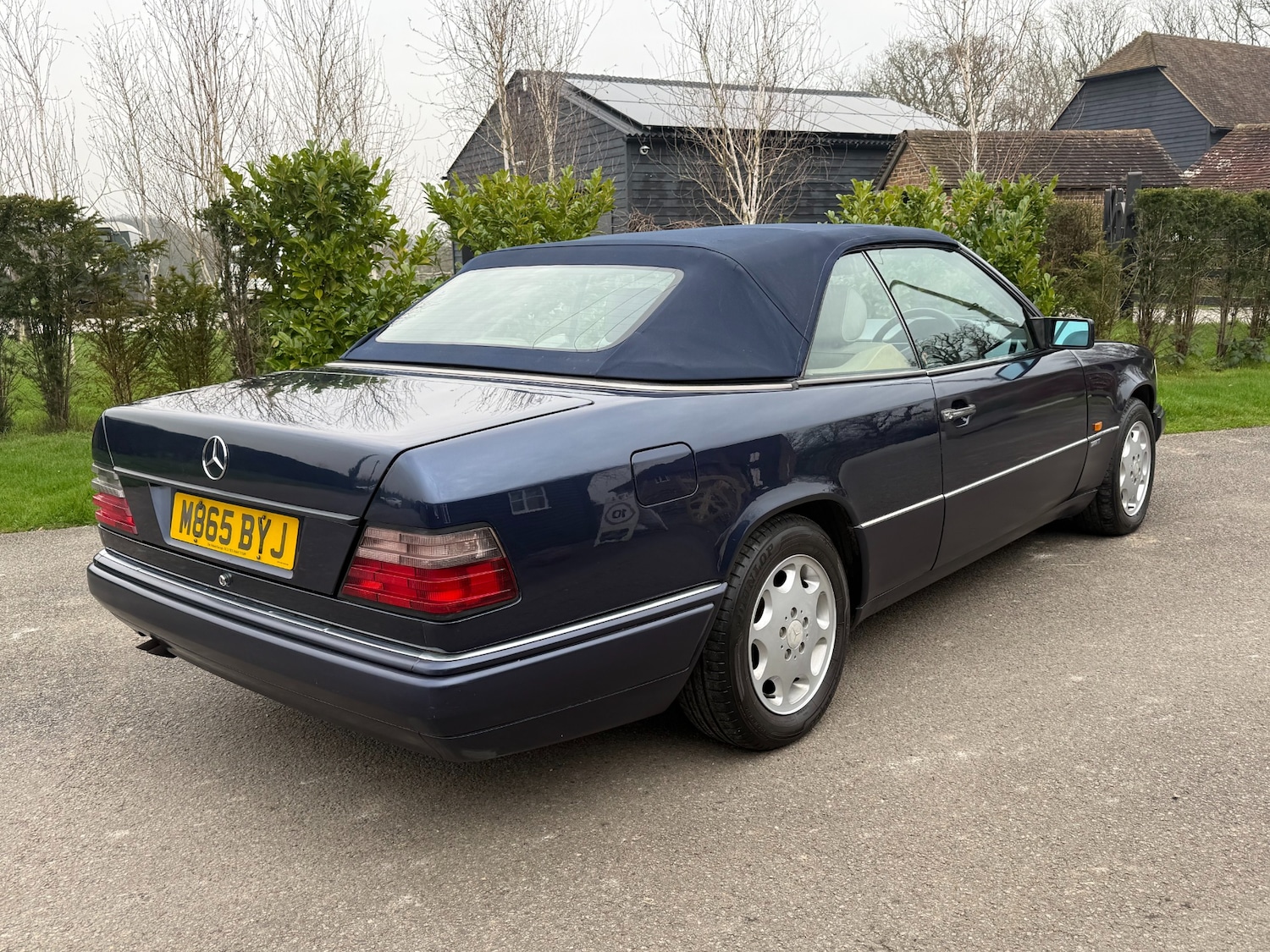 Used Mercedes-Benz E Class 1994 for sale - 77775106: Photo 4