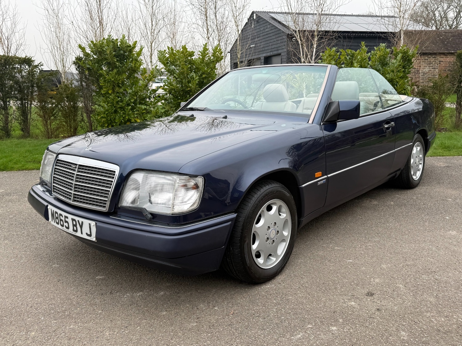 Used Mercedes-Benz E Class 1994 for sale - 77775106: Photo 5