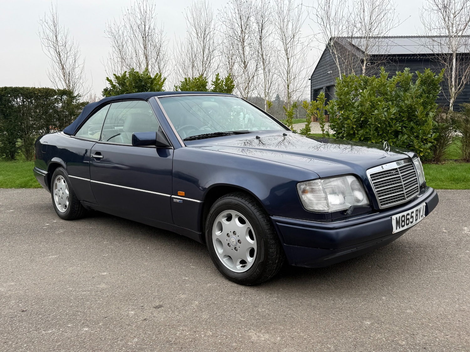 Used Mercedes-Benz E Class 1994 for sale - 77775106: Photo 6
