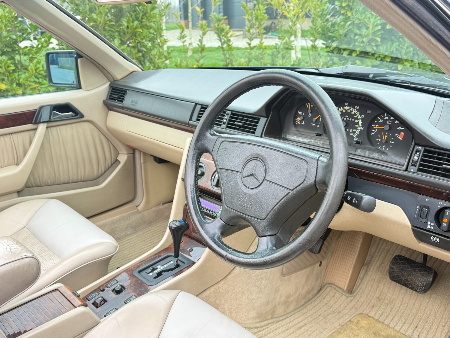 Used Mercedes-Benz E Class 1994 for sale - 77775106: Photo 7