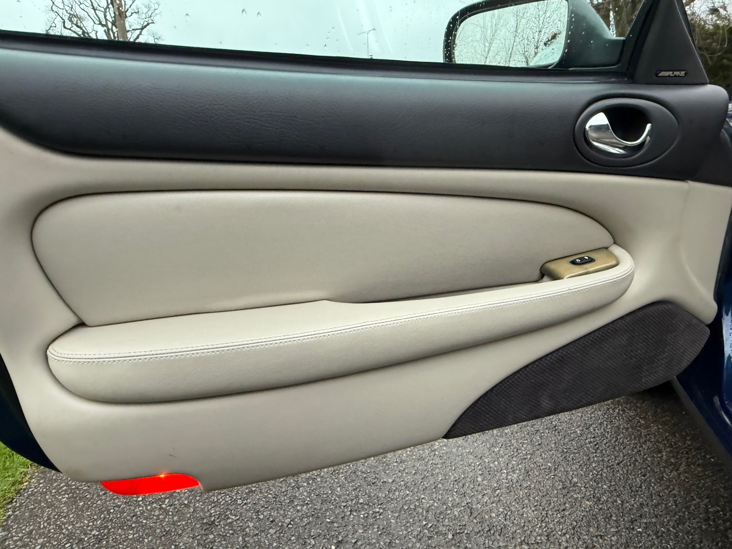 Used Jaguar XKR 2001 for sale - 76908275: Photo 11