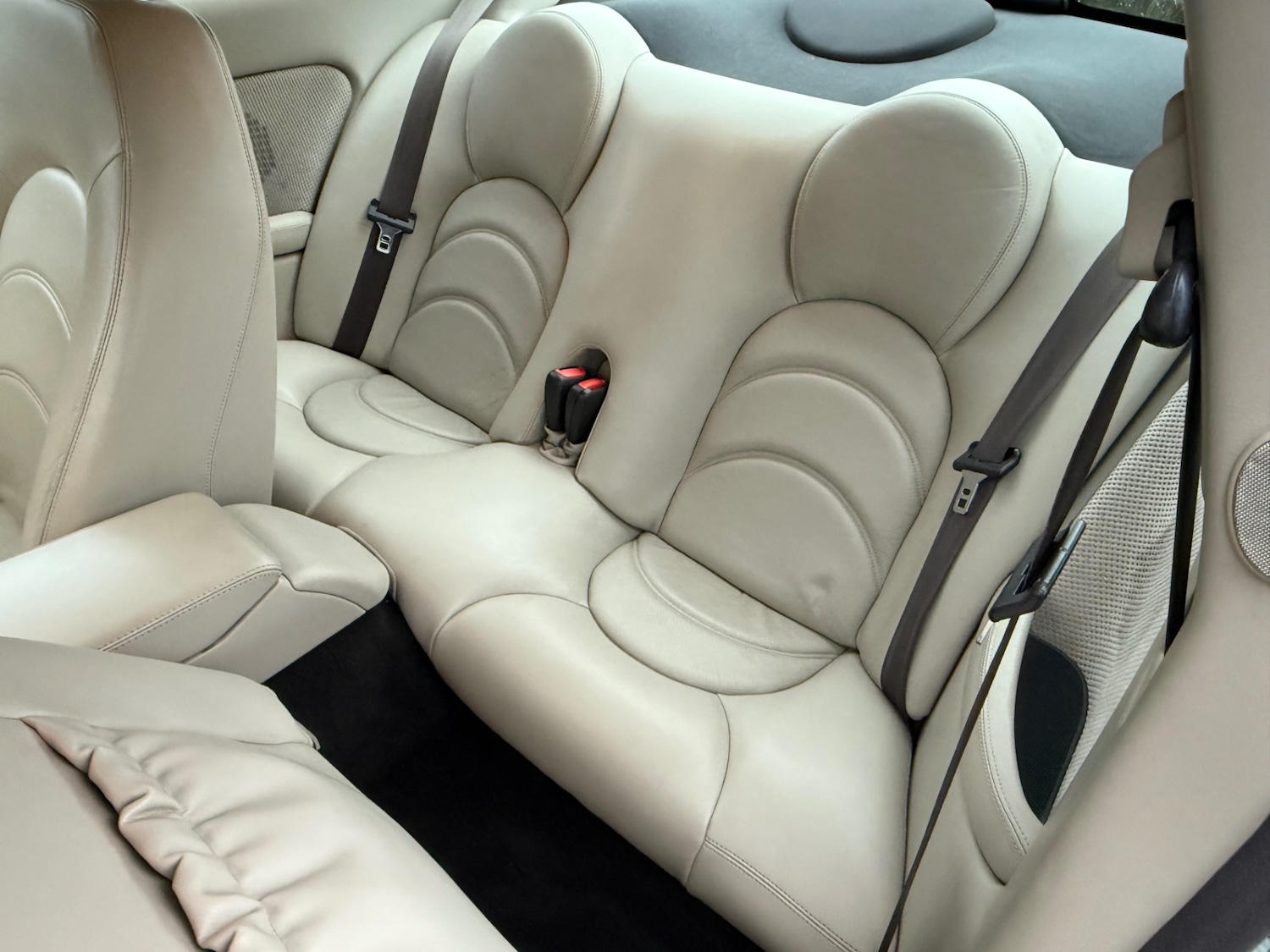 Used Jaguar XKR 2001 for sale - 76908275: Photo 8