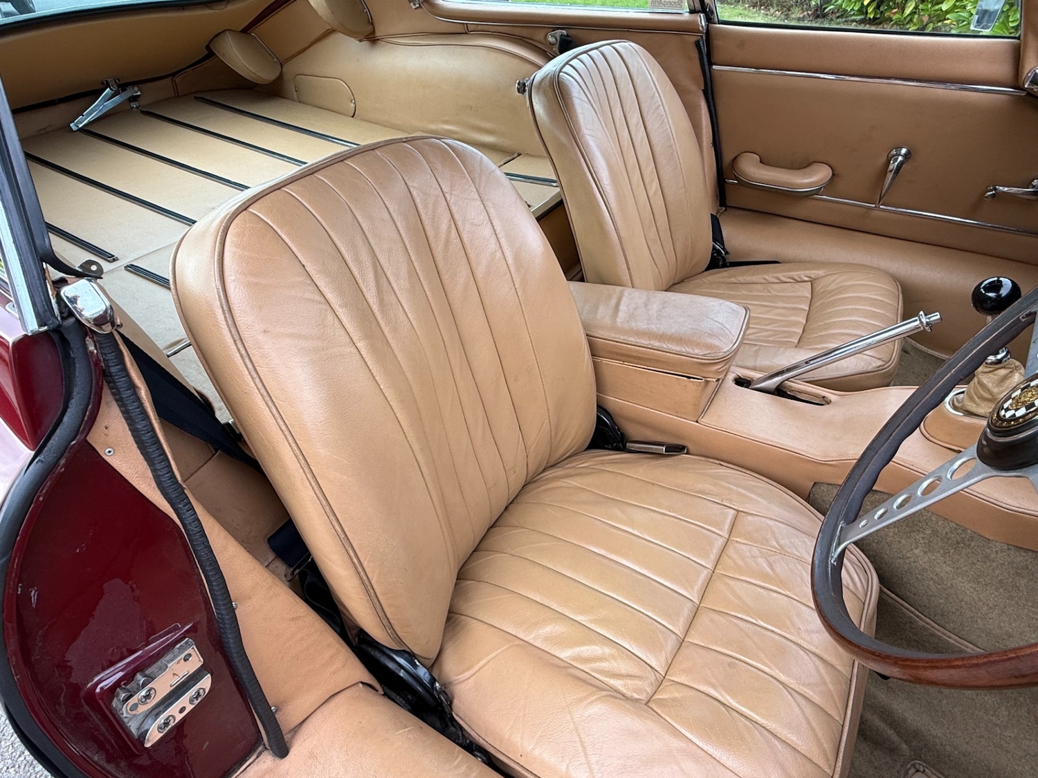 Used Jaguar E-Type 1968 for sale - 76940113: Photo 6