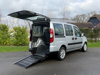 Used Fiat Doblo 2010 for sale - 77240334: Photo