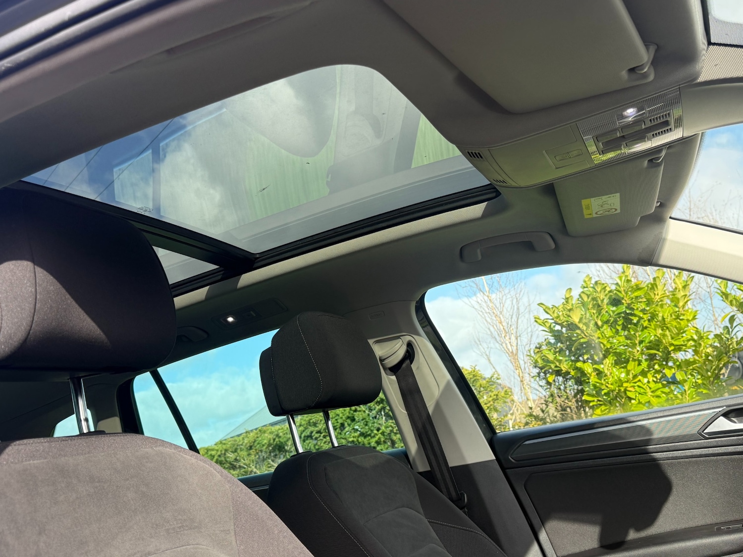 Used Volkswagen Tiguan 2017 for sale - 77801818: Photo 11