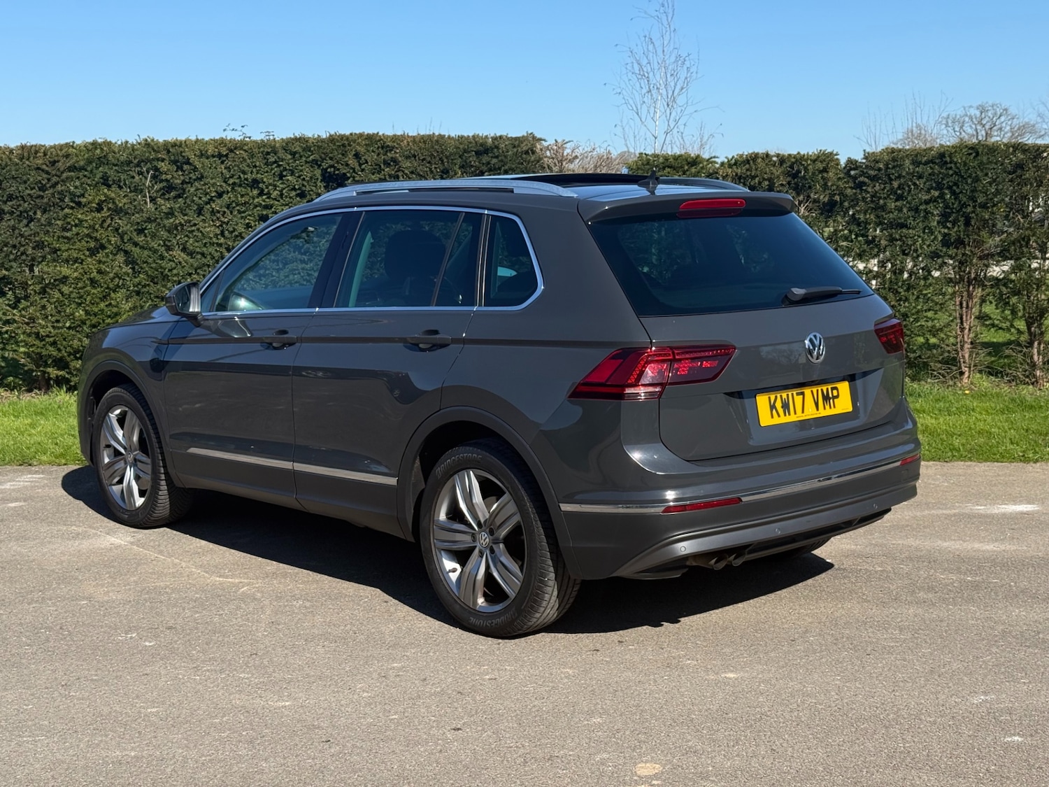 Used Volkswagen Tiguan 2017 for sale - 77801818: Photo 2