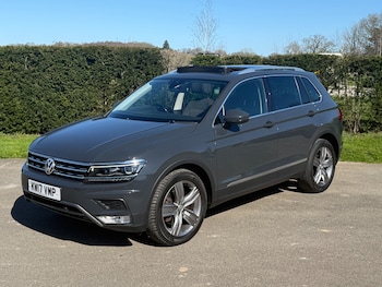 Used Volkswagen Tiguan 2017 for sale - 77801818: Photo