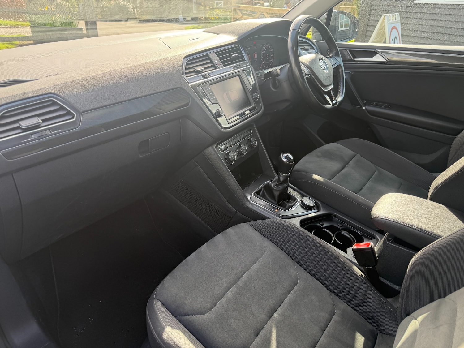 Used Volkswagen Tiguan 2017 for sale - 77801818: Photo 6