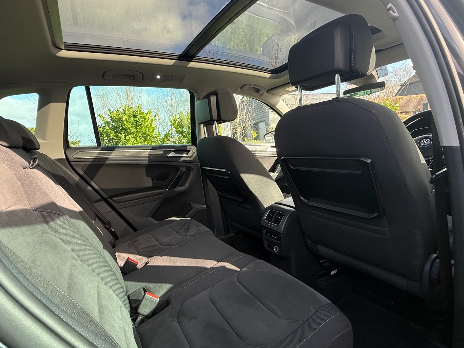 Used Volkswagen Tiguan 2017 for sale - 77801818: Photo 8