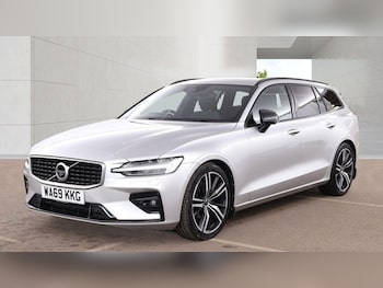 Used Volvo V60 2019 for sale - 78100129: Photo
