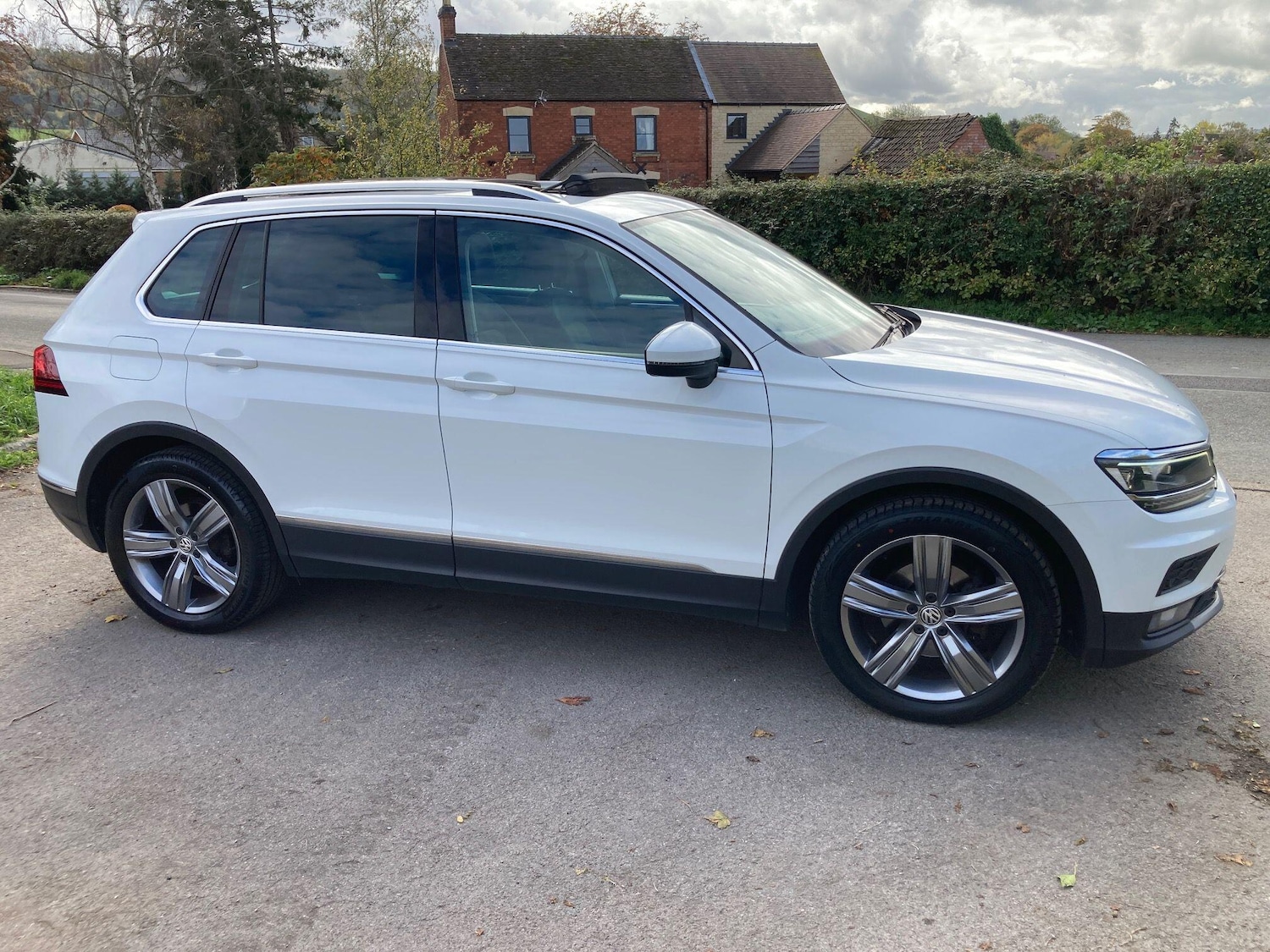 Used Volkswagen Tiguan 2018 for sale - 77570575: Photo 24