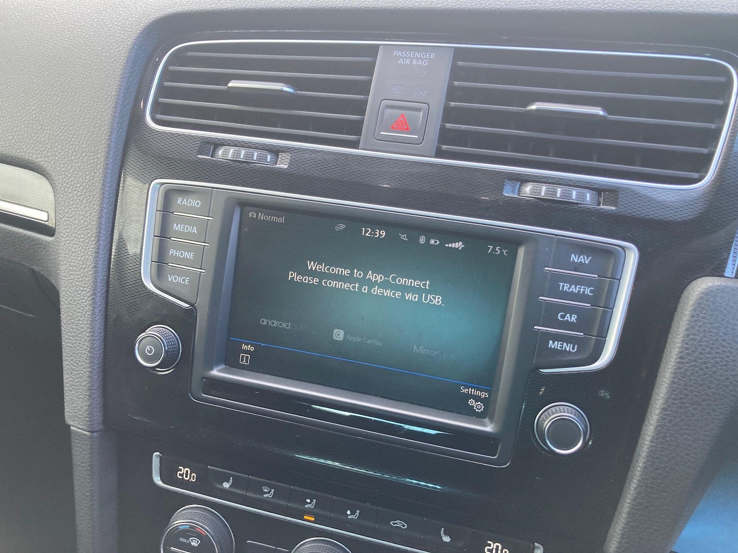 Used Volkswagen Golf 2016 for sale - 77570574: Photo 26