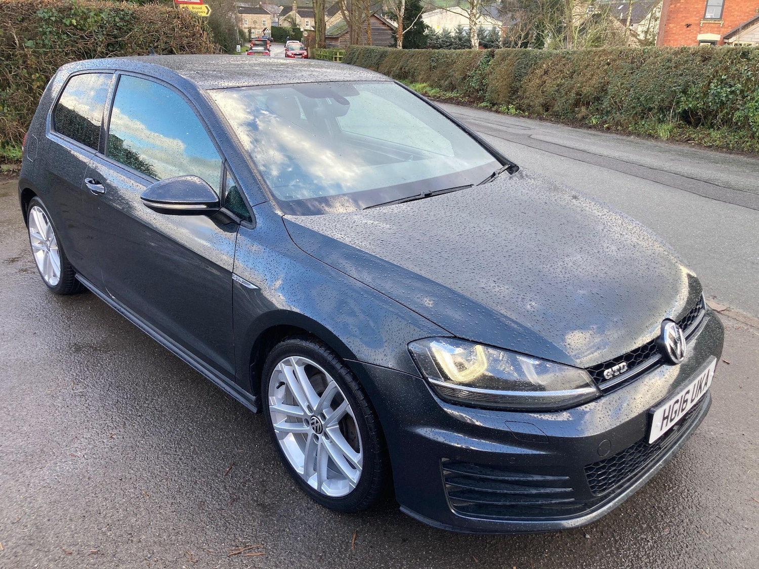Used Volkswagen Golf 2016 for sale - 77647598: Photo 2