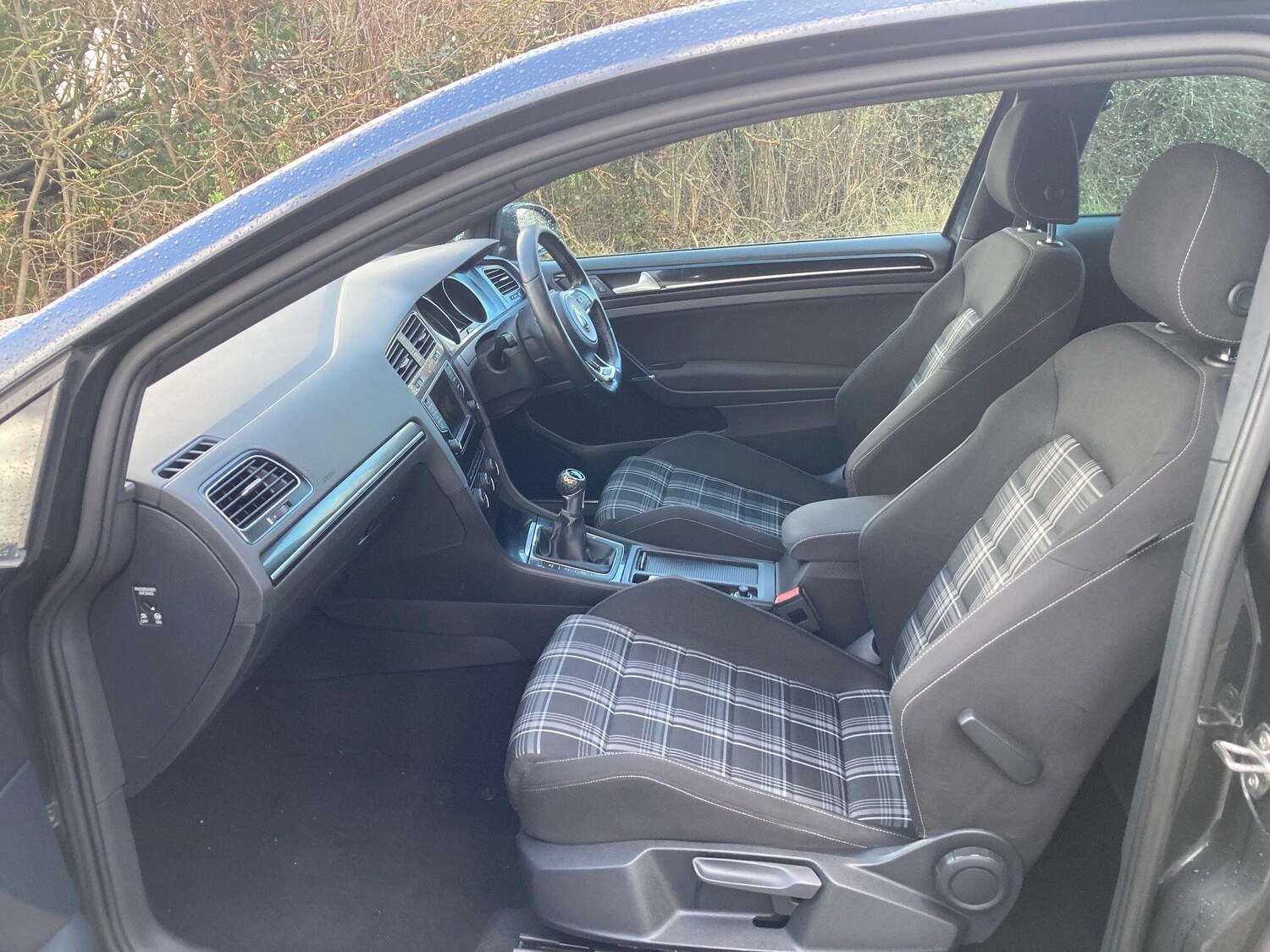 Used Volkswagen Golf 2016 for sale - 77647598: Photo 28