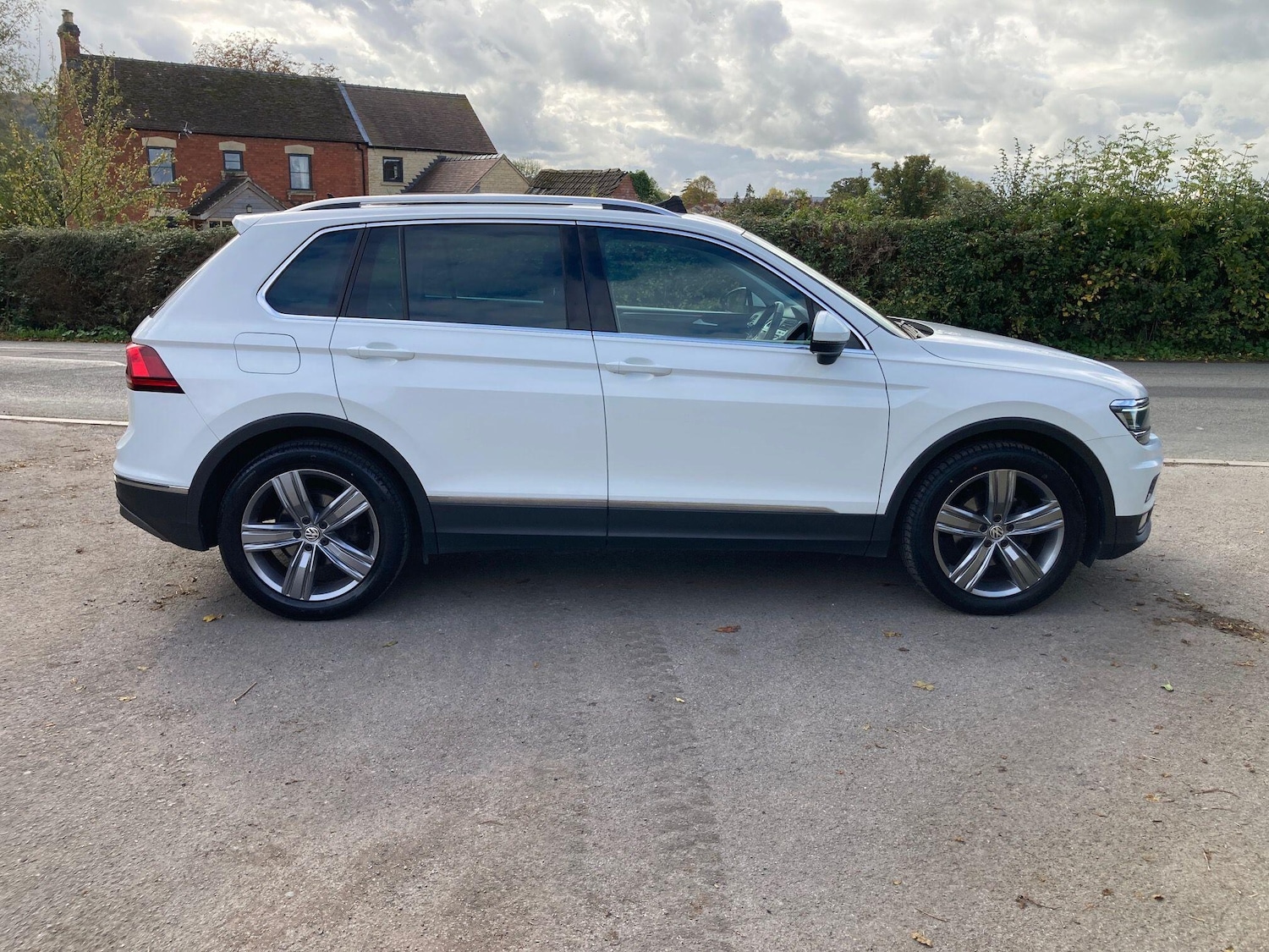 Used Volkswagen Tiguan 2018 for sale - 77616799: Photo 23