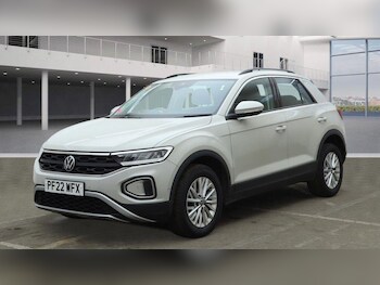 Used Volkswagen T-Roc 2022 for sale - 77705573: Photo