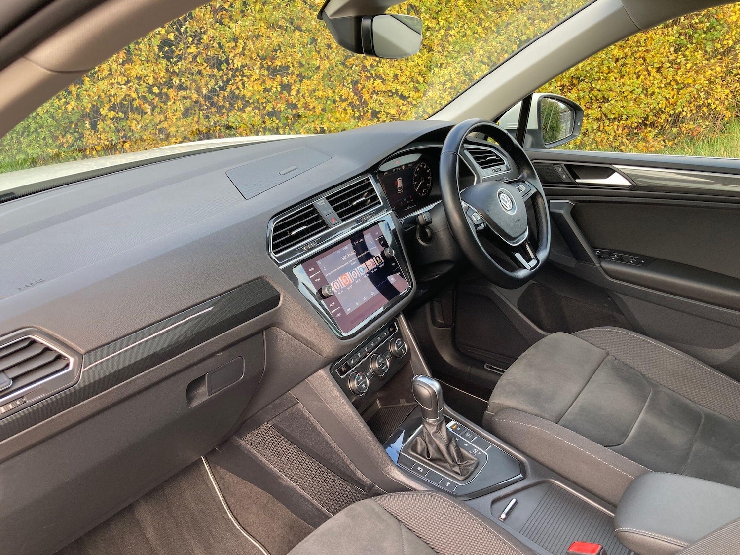 Used Volkswagen Tiguan 2018 for sale - 77647600: Photo 28