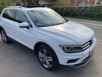 Used Volkswagen Tiguan 2018 for sale - 77647600: Photo