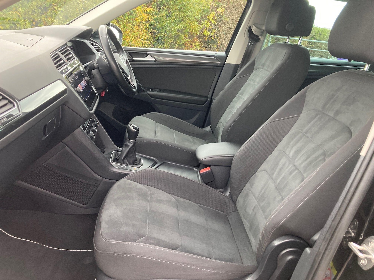 Used Volkswagen Tiguan 2018 for sale - 77570576: Photo 49