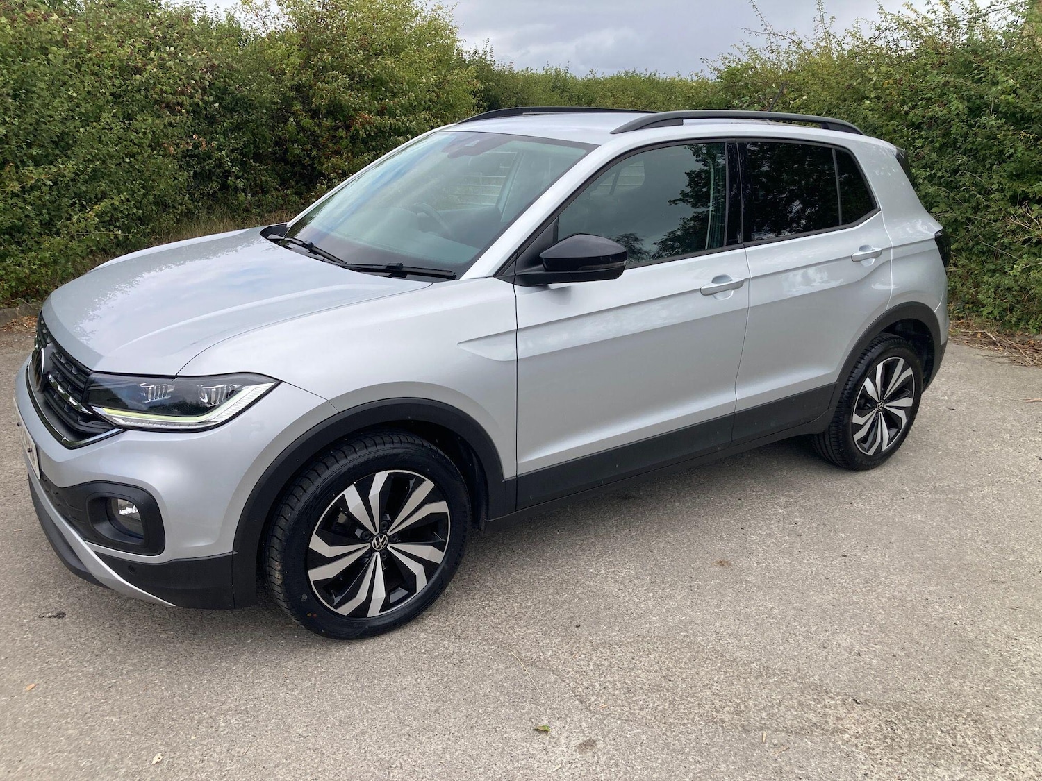 Used Volkswagen T-Cross 2022 for sale - 76701255: Photo 11