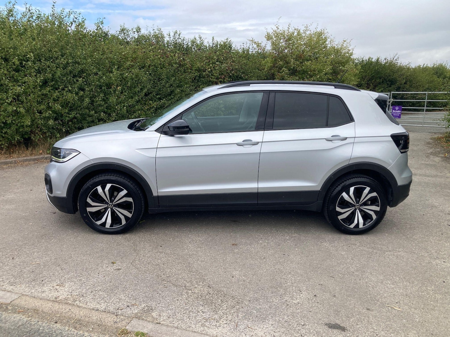 Used Volkswagen T-Cross 2022 for sale - 76701255: Photo 12