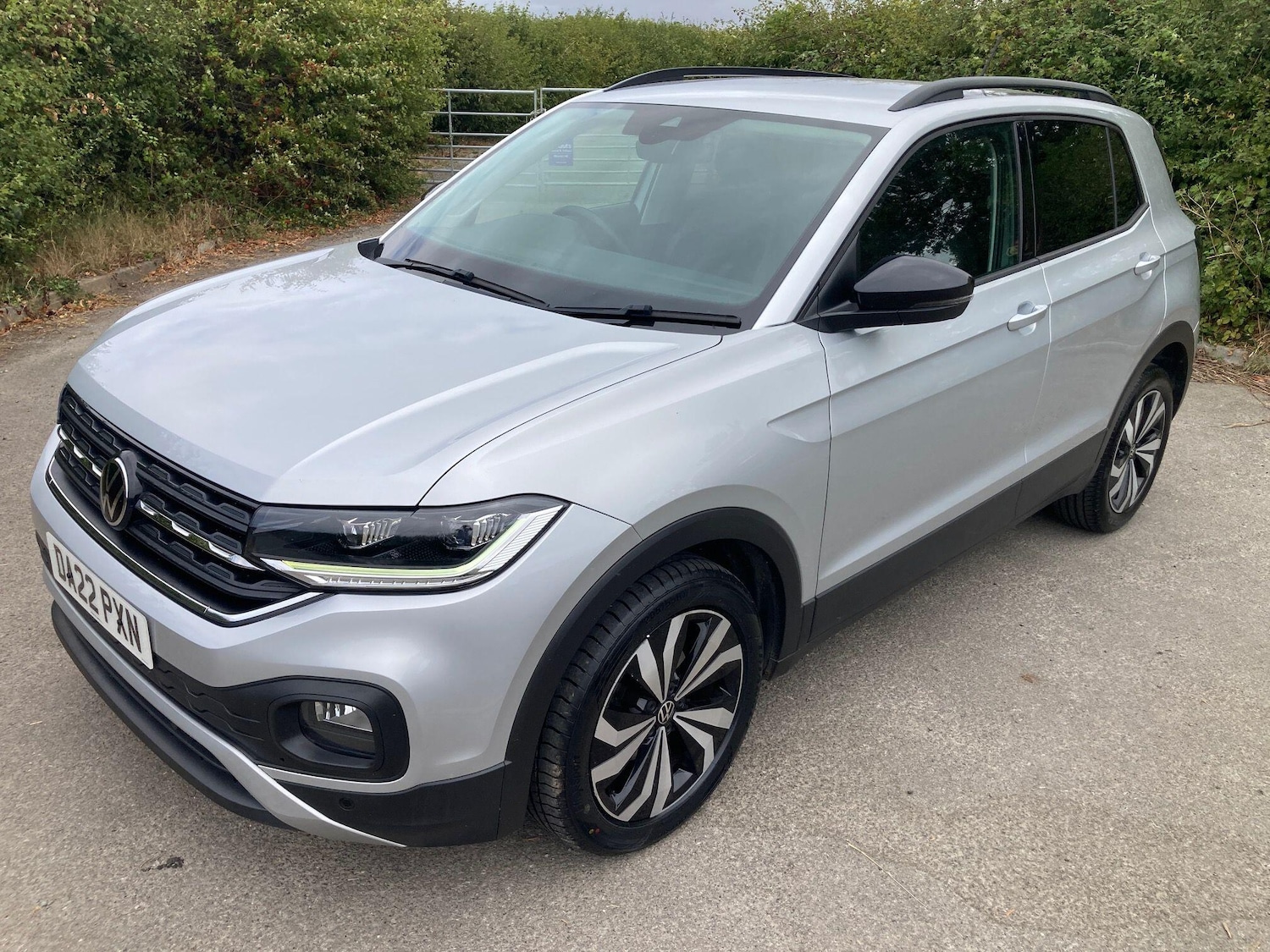 Used Volkswagen T-Cross 2022 for sale - 76701255: Photo 9