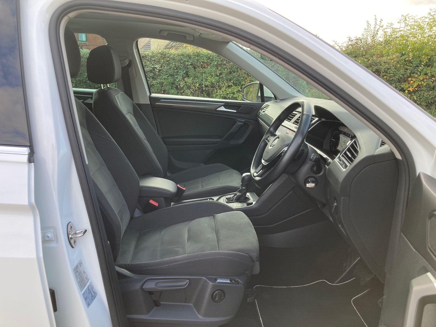 Used Volkswagen Tiguan 2018 for sale - 77685226: Photo 30