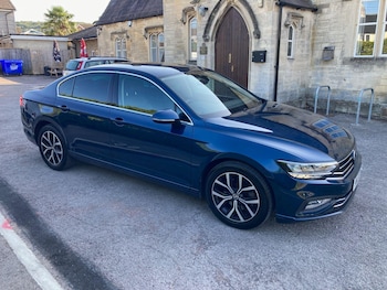 Used Volkswagen Passat 2021 for sale - 77017127: Photo