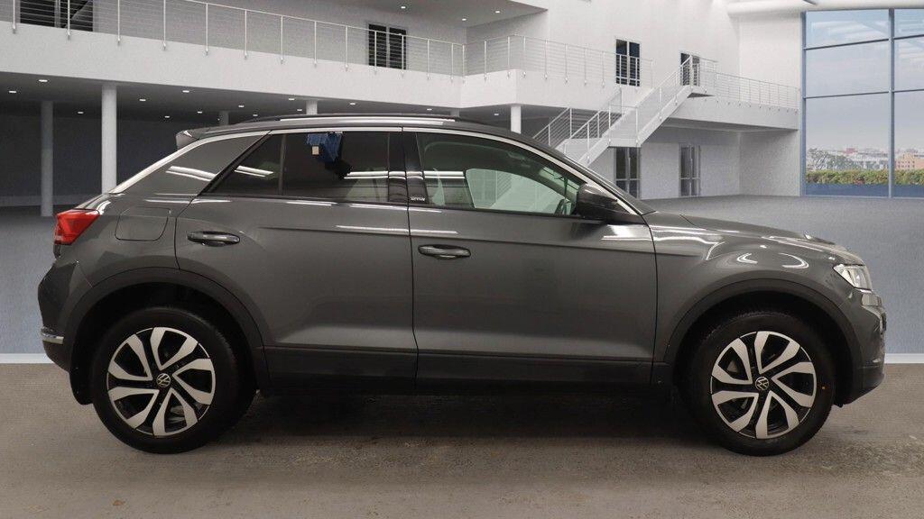 Used Volkswagen T-Roc 2021 for sale - 77020854: Photo 11