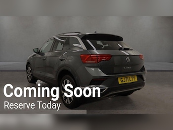 Used Volkswagen T-Roc 2021 for sale - 77020854: Photo