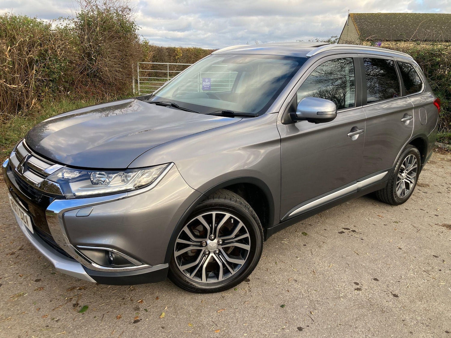 Used Mitsubishi Outlander 2017 for sale - 76700851: Photo 1