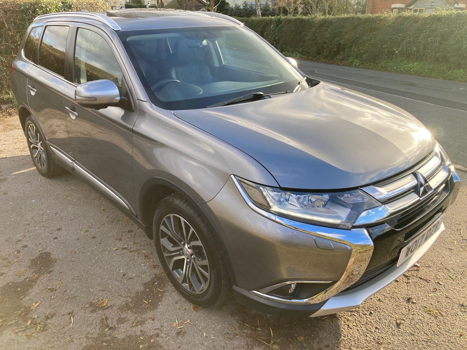 Used Mitsubishi Outlander 2017 for sale - 76700851: Photo 2