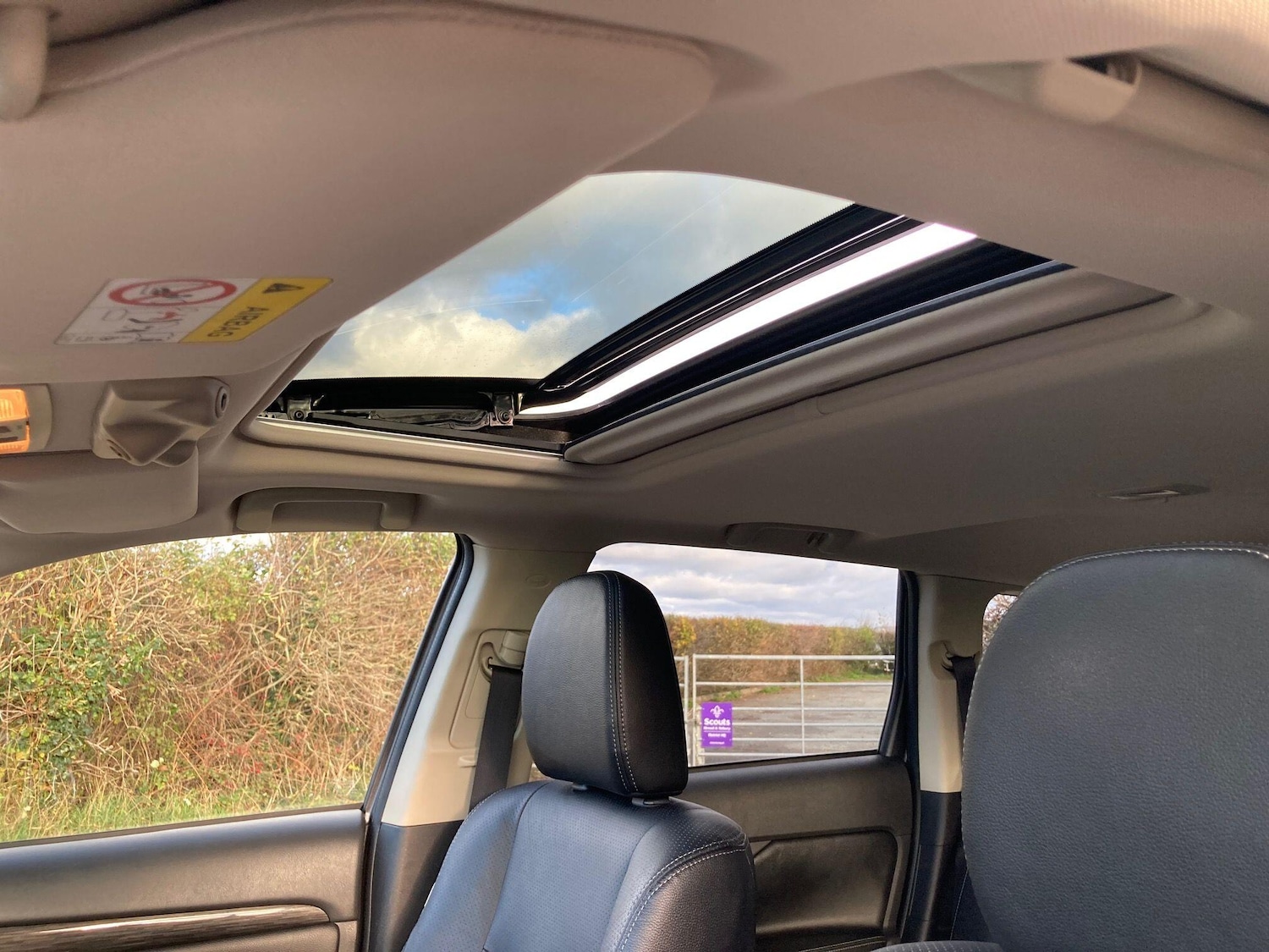 Used Mitsubishi Outlander 2017 for sale - 76700851: Photo 38