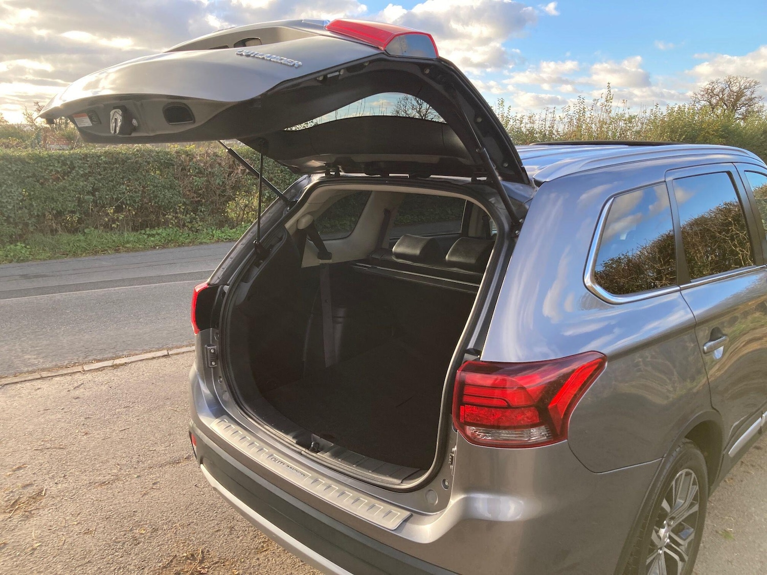 Used Mitsubishi Outlander 2017 for sale - 76700851: Photo 40