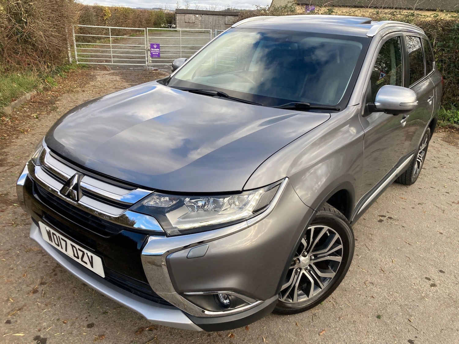 Used Mitsubishi Outlander 2017 for sale - 76700851: Photo 8