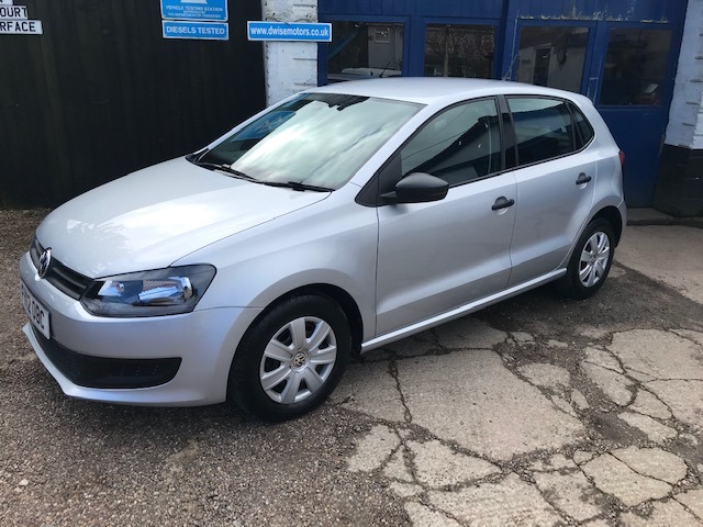 Used Volkswagen Polo 2012 for sale - 77872180: Photo 2