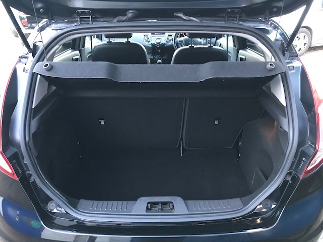 Used Ford Fiesta 2015 for sale - 76780430: Photo 13