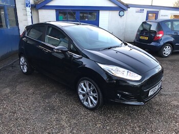 Used Ford Fiesta 2015 for sale - 76780430: Photo