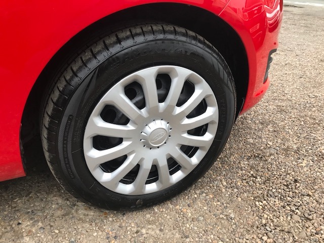 Used Ford Fiesta 2014 for sale - 76302610: Photo 5