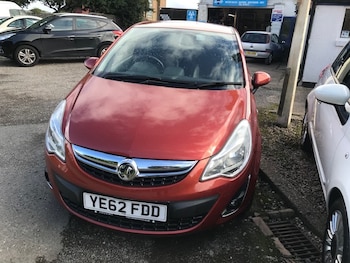 Vauxhall - Corsa