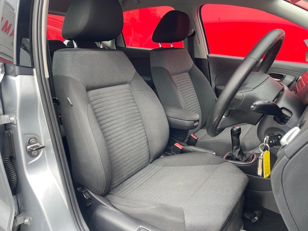Used Volkswagen Polo 2011 for sale - 76239389: Photo 13